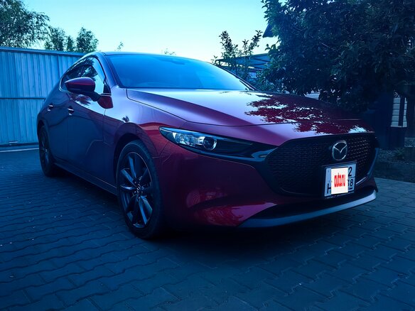 2019 Mazda 3 IV (BP), красный - вид 5
