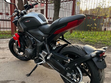 2022 Triumph Trident 660, чёрный, 775000 рублей, вид 3