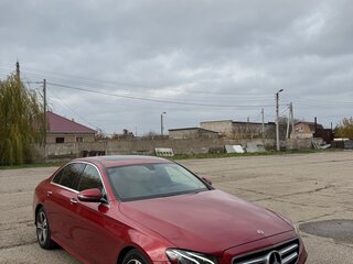 2020 Mercedes-Benz E-Класс 300 V (W213, S213, C238), красный, 3500000 рублей, вид 2
