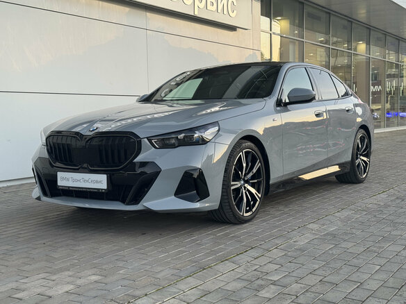 2025 BMW 5 серии 530i xDrive VIII (G60/G61/G68), серый