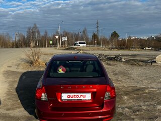 2009 Volvo S40 II Рестайлинг, красный, 750000 рублей, вид 3
