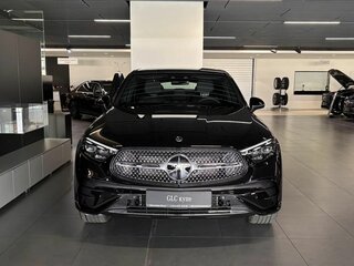 2026 Mercedes-Benz GLC Coupe 300 II (C254), чёрный, 9700000 рублей, вид 3