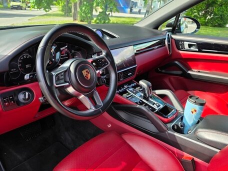 2019 Porsche Cayenne Coupé III, серый, 5950000 рублей, вид 5