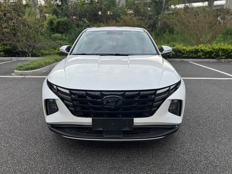 2022 Hyundai Tucson SWB IV, белый, 2057000 рублей, вид 2