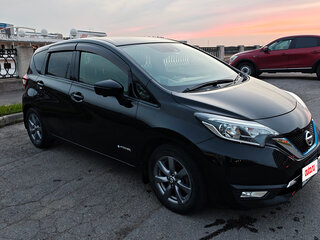 2019 Nissan Note e-Power II Рестайлинг, чёрный, 1250000 рублей, вид 3