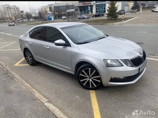 2018 Skoda Octavia III (A7) Рестайлинг, серебристый, 1470000 рублей, вид 2