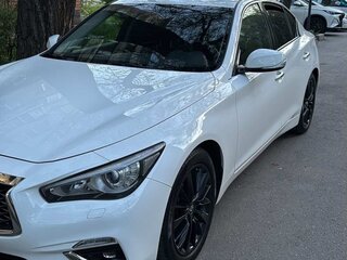 2019 Infiniti Q50 I Рестайлинг, белый, 1900000 рублей, вид 1