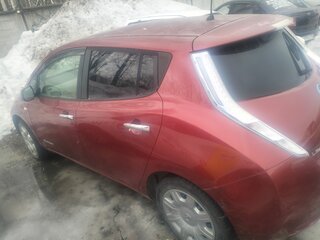 2012 Nissan Leaf I (ZE0/AZE0), пурпурный, 400000 рублей, вид 5