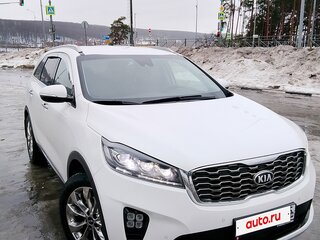 2019 Kia Sorento II Рестайлинг, белый, 3000000 рублей, вид 2