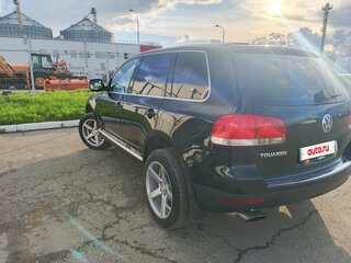 2006 Volkswagen Touareg I, чёрный, 1050000 рублей, вид 5
