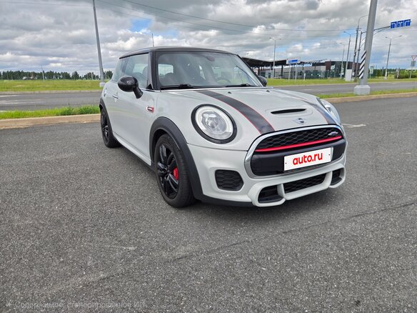 2018 Mini Hatch JCW III (F55/F56) Рестайлинг, серебристый, 2500000 рублей - вид 3