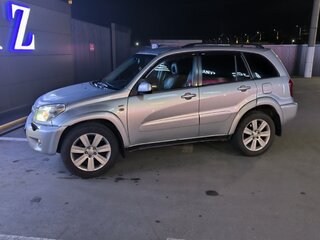 2005 Toyota RAV4 II (XA20) Рестайлинг, серебристый, 790000 рублей, вид 4