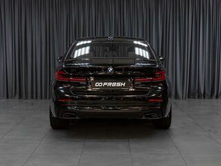 2021 BMW 5 серии 520d xDrive VII (G30/G31/G38) Рестайлинг, чёрный, 4249000 рублей, вид 4