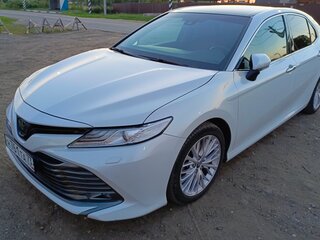 2019 Toyota Camry VIII (XV70), белый, 2800000 рублей, вид 1