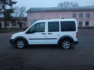 2009 Ford Tourneo Connect I Рестайлинг, белый, 800000 рублей, вид 4