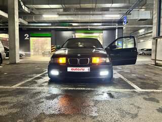1997 BMW 3 серии Compact 316i III (E36), чёрный, 600000 рублей, вид 2