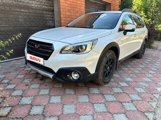 2017 Subaru Outback V, белый, 2500000 рублей, вид 3