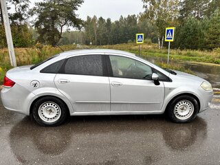 2011 Fiat Linea, серый, 350000 рублей, вид 2