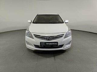 2015 Hyundai Solaris I Рестайлинг, белый, 664000 рублей, вид 2