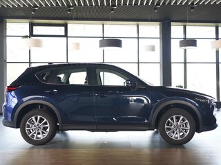 2025 Mazda CX-5 II Рестайлинг, синий, 3330000 рублей, вид 4