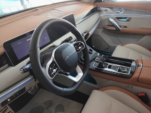 2025 Jetour X70+ I Рестайлинг, чёрный - вид 23