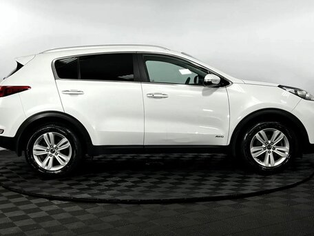 2018 Kia Sportage IV, белый, 2000000 рублей, вид 5