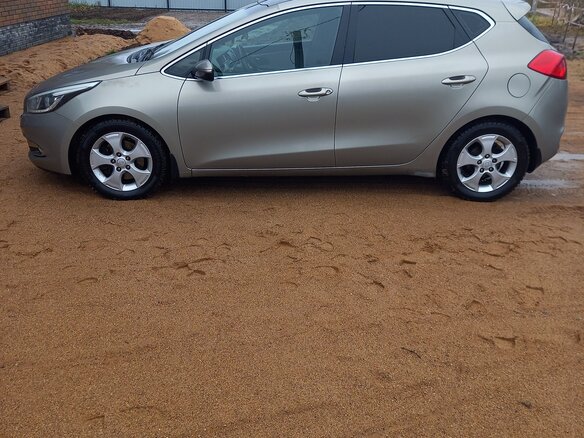 2014 Kia Ceed II, серебристый, 999000 рублей - вид 3