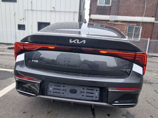2026 Kia K5 III Рестайлинг, серый, 3950000 рублей, вид 3