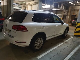 2012 Volkswagen Touareg II, белый, 2200000 рублей, вид 5