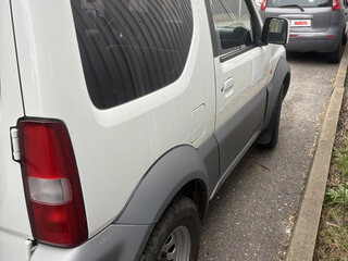2011 Suzuki Jimny III Рестайлинг 1, белый, 1200000 рублей, вид 2