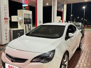 2013 Opel Astra GTC J Рестайлинг, белый, 899000 рублей, вид 1