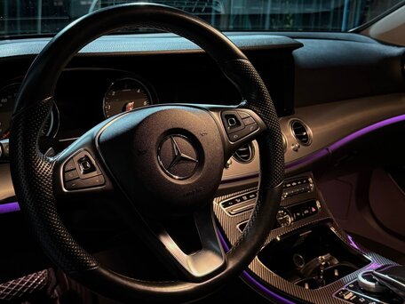 2016 Mercedes-Benz E-Класс 220 d V (W213, S213, C238), чёрный, 3650000 рублей, вид 4