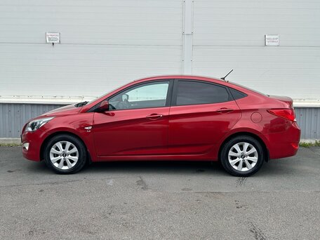 2016 Hyundai Solaris I Рестайлинг, красный, 845000 рублей, вид 5