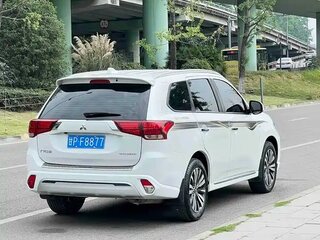 2022 Mitsubishi Outlander III Рестайлинг 3, белый, 1780334 рублей, вид 5