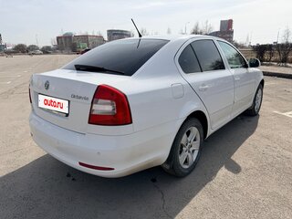 2012 Skoda Octavia II (A5) Рестайлинг, белый, 869000 рублей, вид 4