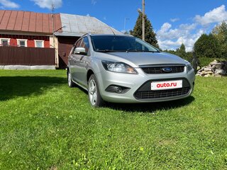 2010 Ford Focus II Рестайлинг, серебристый, 600000 рублей, вид 5
