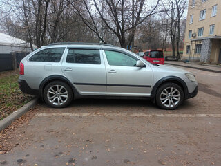 2012 Skoda Octavia Scout II (A5) Рестайлинг, серый, 987654 рублей, вид 3