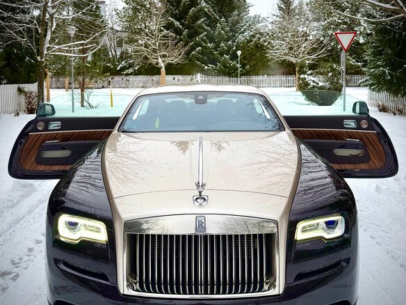 2018 Rolls-Royce Wraith, серебристый, 20500000 рублей