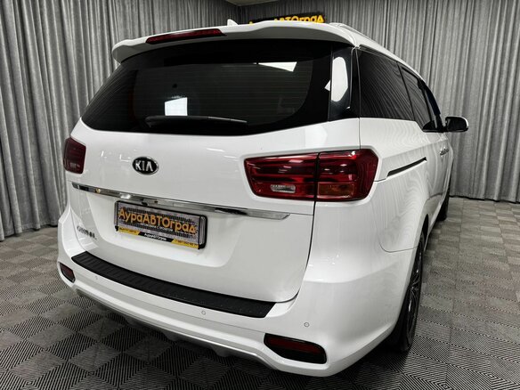 2018 Kia Carnival III, белый - вид 13