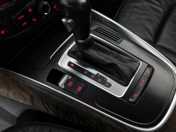 2010 Audi Q5 I (8R), чёрный, 1090000 рублей - вид 18