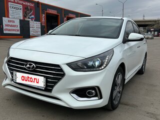 2017 Hyundai Solaris II, белый, 1300000 рублей, вид 2