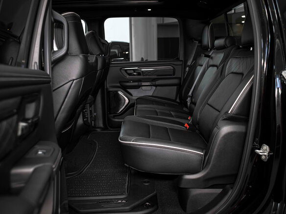 2026 Ram 1500 Crew Cab eTorque V Рестайлинг, чёрный, 11494964 рублей - вид 14