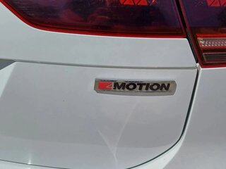 2019 Volkswagen Tiguan II, белый, 1850000 рублей, вид 5