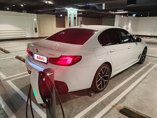 2021 BMW 5 серии 530d xDrive VII (G30/G31/G38) Рестайлинг, белый, 7150000 рублей, вид 5