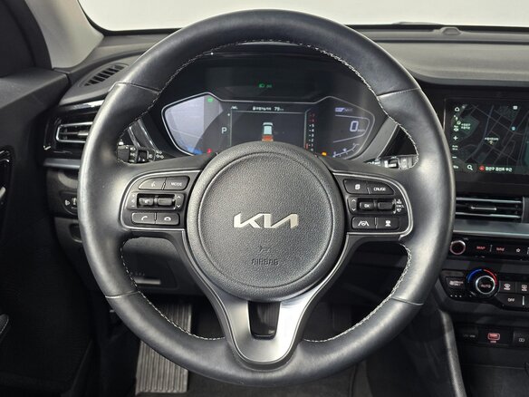 2021 Kia Niro I Рестайлинг, белый, 1570007 рублей - вид 5