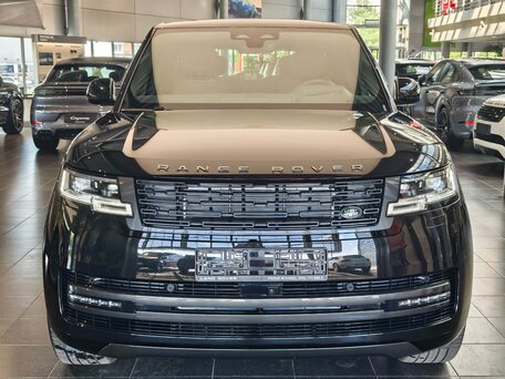 2026 Land Rover Range Rover P400 MHEV V, чёрный, 23800000 рублей, вид 3
