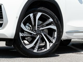 2026 Geely Monjaro I, белый, 4954990 рублей, вид 4