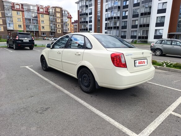 2014 Daewoo Gentra II, бежевый, 690000 рублей - вид 5
