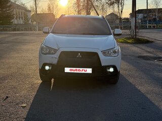 2013 Mitsubishi ASX I, белый, 650000 рублей, вид 2