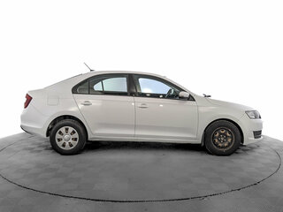2019 Skoda Rapid I Рестайлинг, белый, 850000 рублей, вид 4